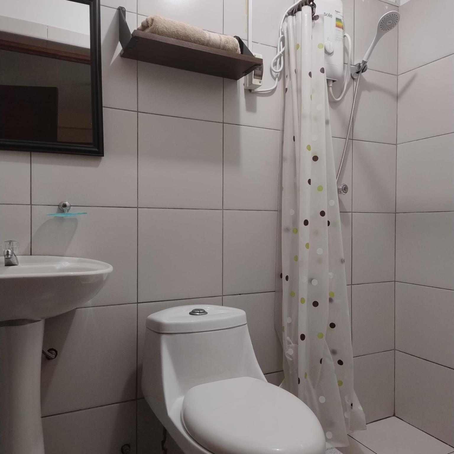 Hb Leos Eirl Hotel Лима Екстериор снимка