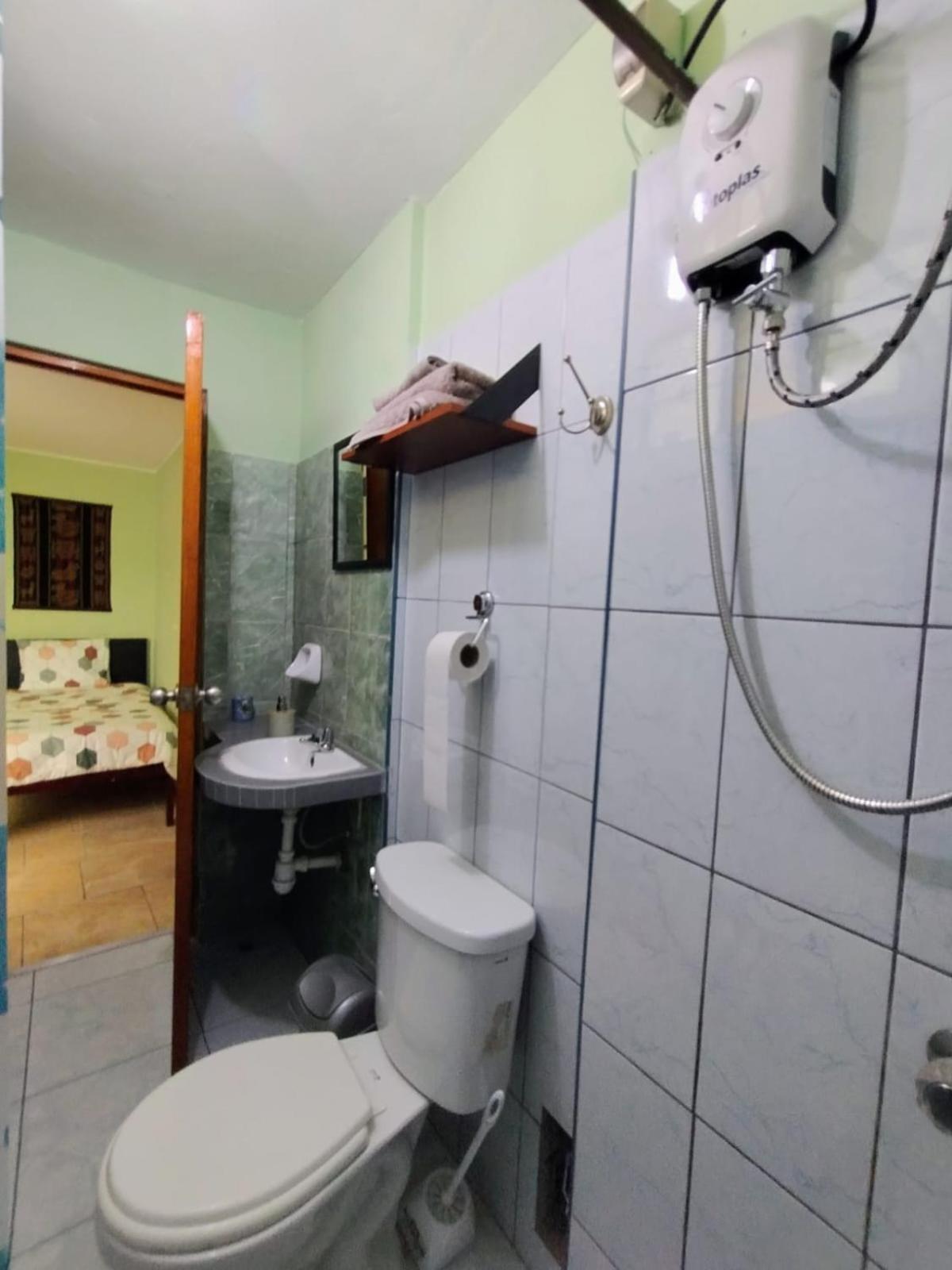 Hb Leos Eirl Hotel Лима Екстериор снимка